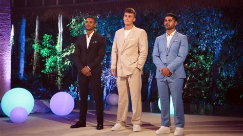 Aug 21, 2023 · The Bachelorette S eason 20 airs on ABC, which is available to stream on services like Hulu+ With Live TV and Fubo TV. Fubo TV costs $64.99 per month, while Hulu+ With Live TV costs $69.99 per ... 